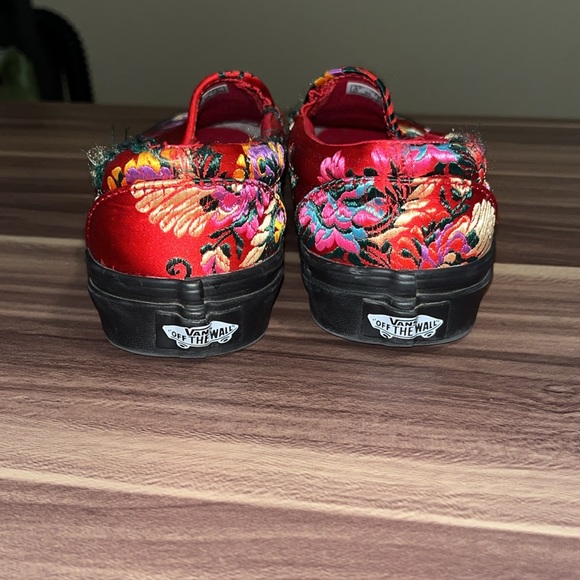 Vans classic festival slip on red satin Chinese new year women sz 5 1/2 men’s 4 - Picture 9 of 13